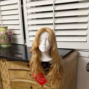 JON RENAU#13 Selena Golden Blond Synthetic Wig